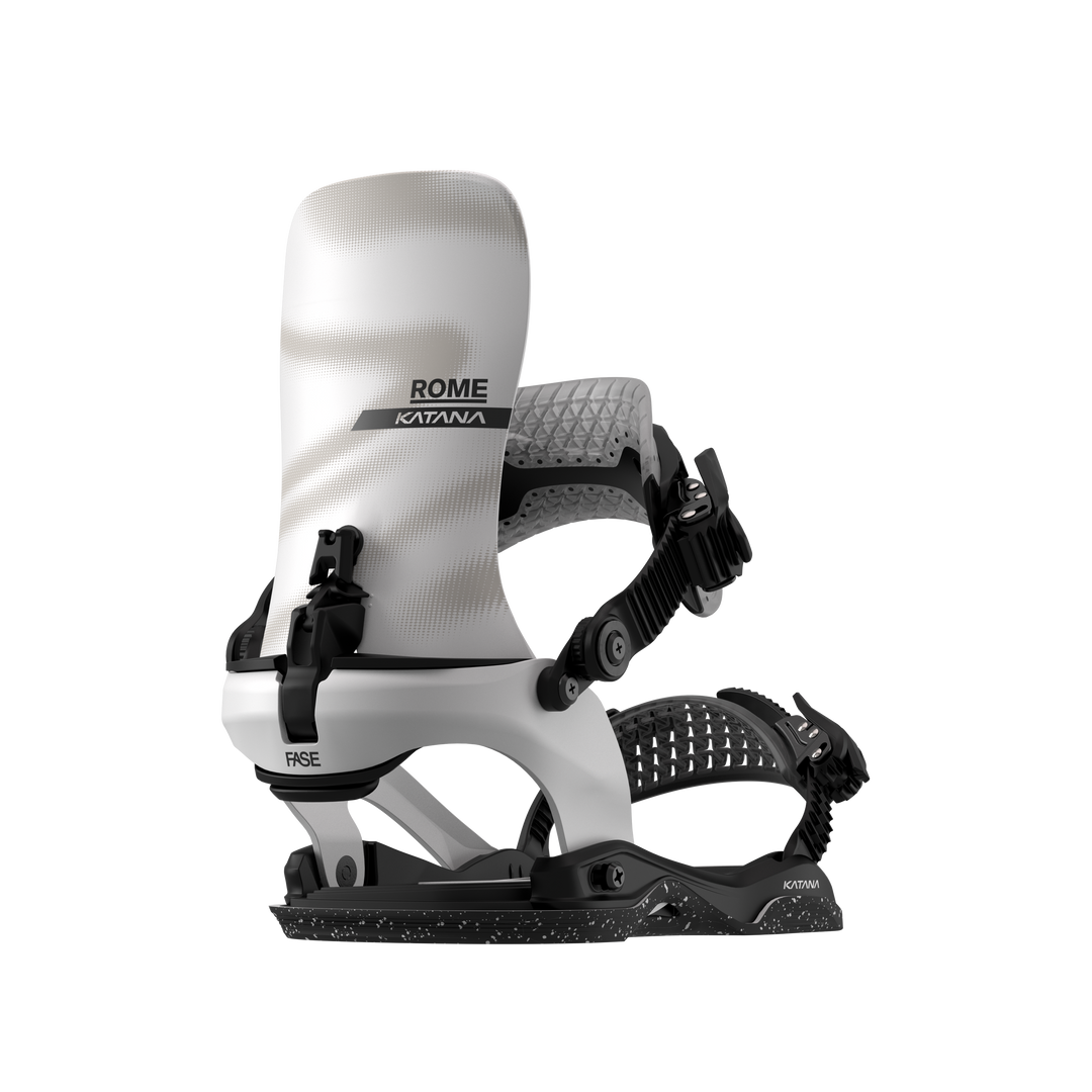 2627_KATANA_AW_FASE_C2_WHITE_HERO_ANGLE